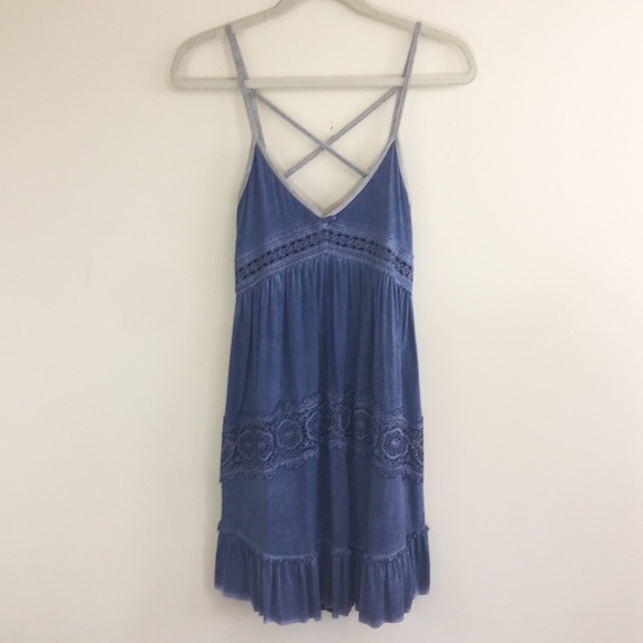 Aloha Crochet dress - Picture 3 of 6